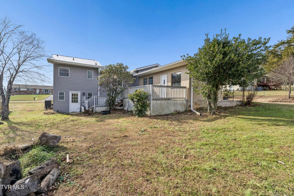 Photo #11: 312 Sunnybrook Drive