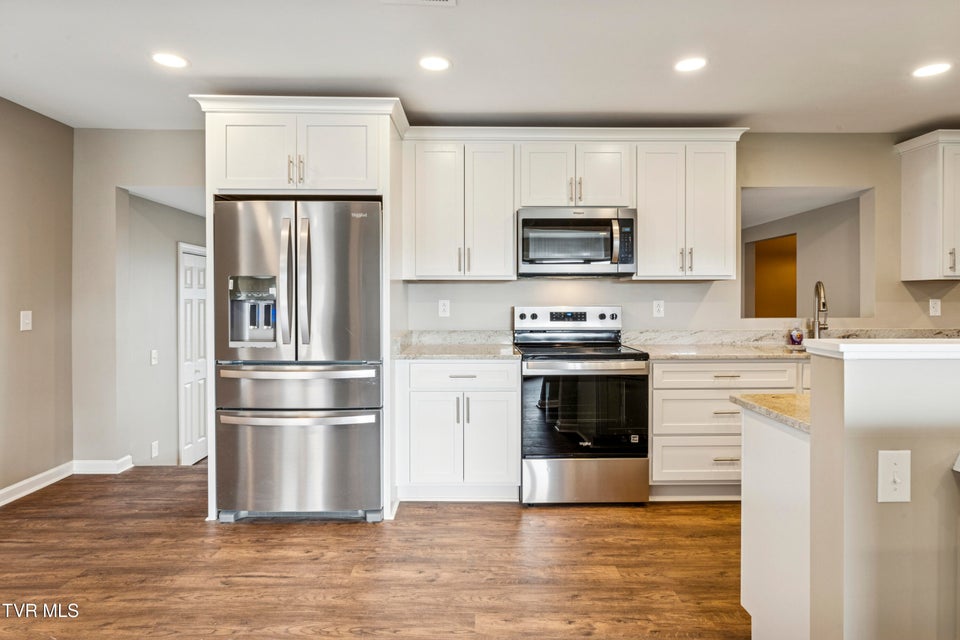 Photo #17: 312 Sunnybrook Drive