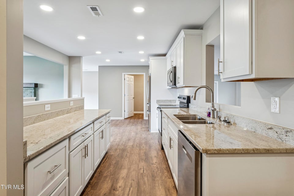 Photo #19: 312 Sunnybrook Drive