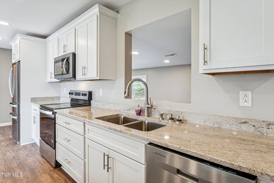 Photo #21: 312 Sunnybrook Drive