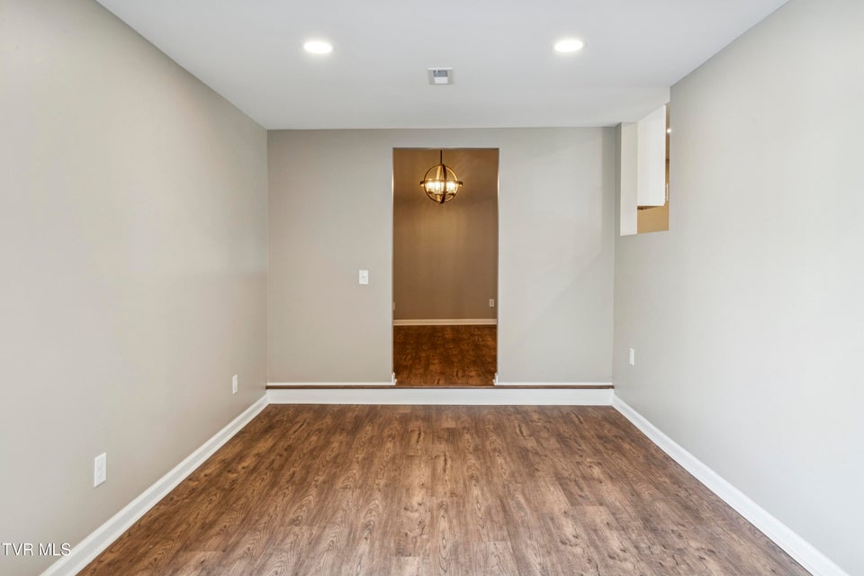 Photo #28: 312 Sunnybrook Drive