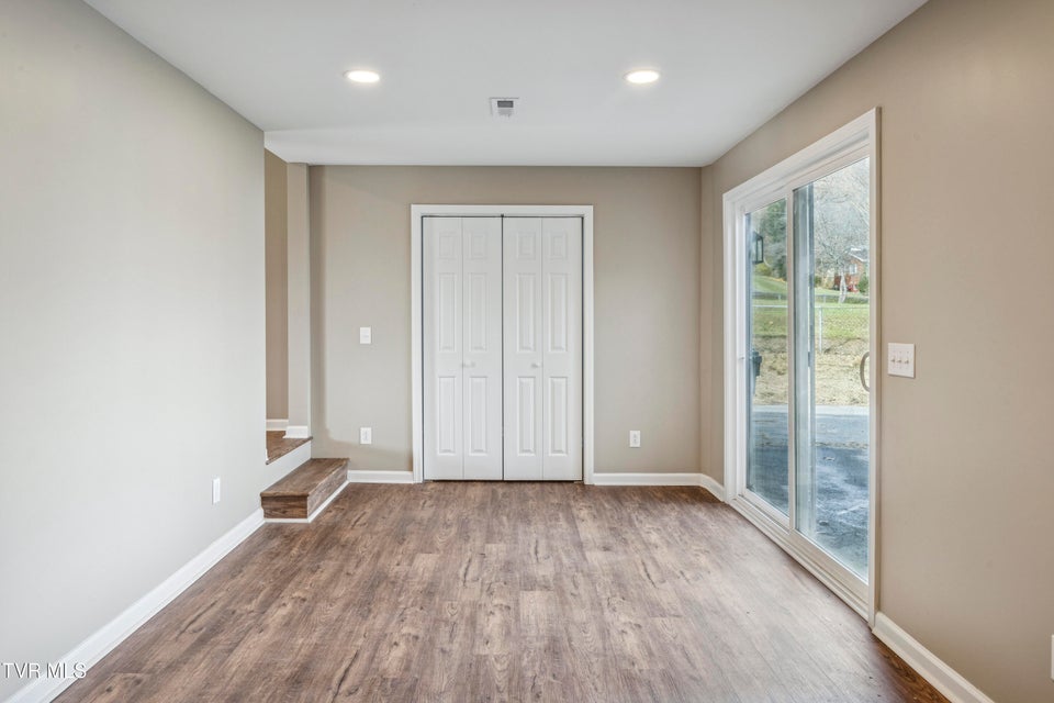 Photo #29: 312 Sunnybrook Drive