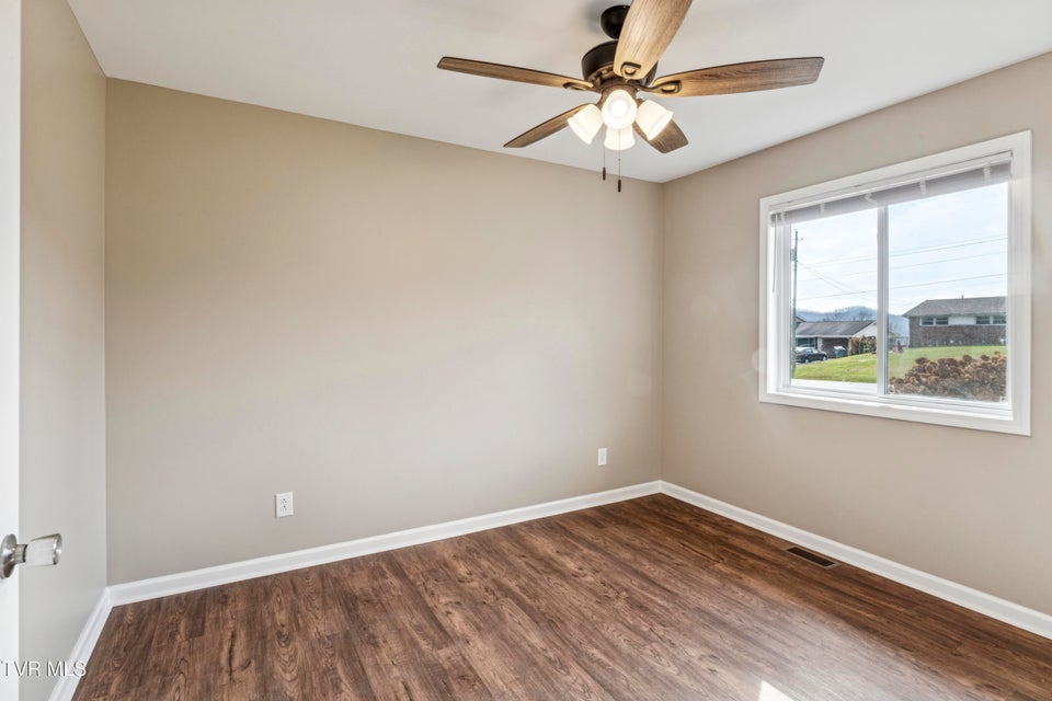 Photo #38: 312 Sunnybrook Drive