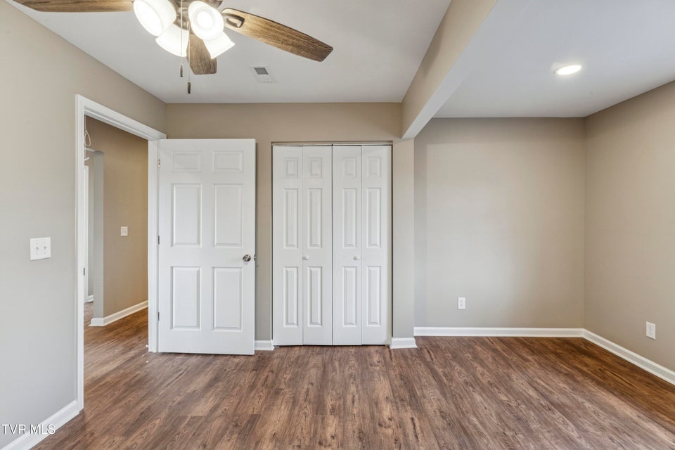 Photo #42: 312 Sunnybrook Drive