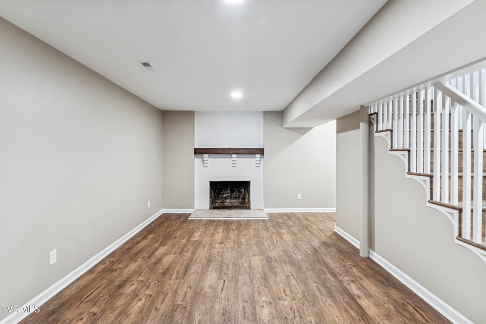 Photo #58: 312 Sunnybrook Drive