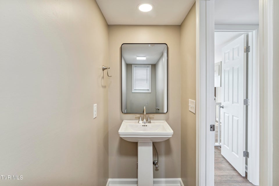 Photo #67: 312 Sunnybrook Drive