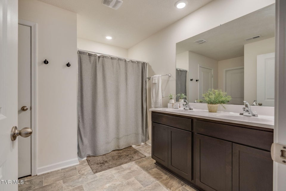 Photo #20: 1237 Stamp Lodge Road