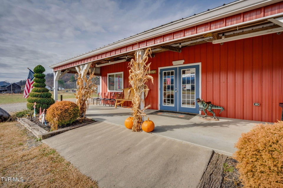 Photo #8: 4020 Roan Creek Road