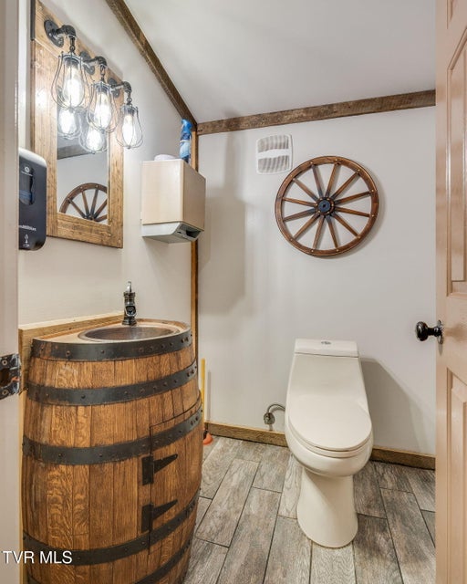 Photo #25: 4020 Roan Creek Road