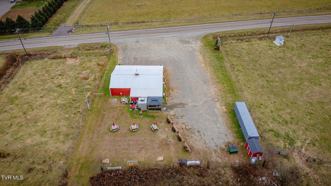 Photo #33: 4020 Roan Creek Road