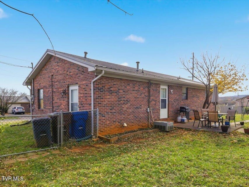 Photo #18: 1663 Meadow Spring Drive