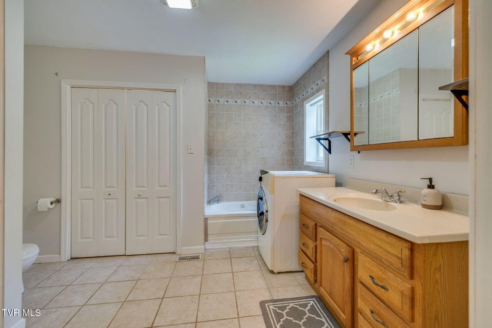 Photo #18: 23270 Denton Valley Road