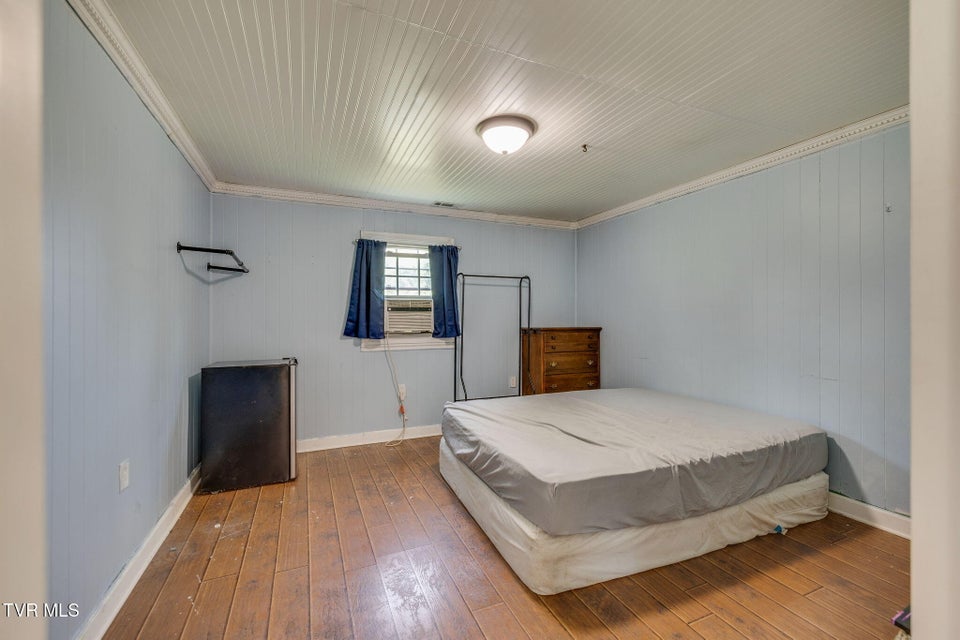 Photo #25: 23270 Denton Valley Road