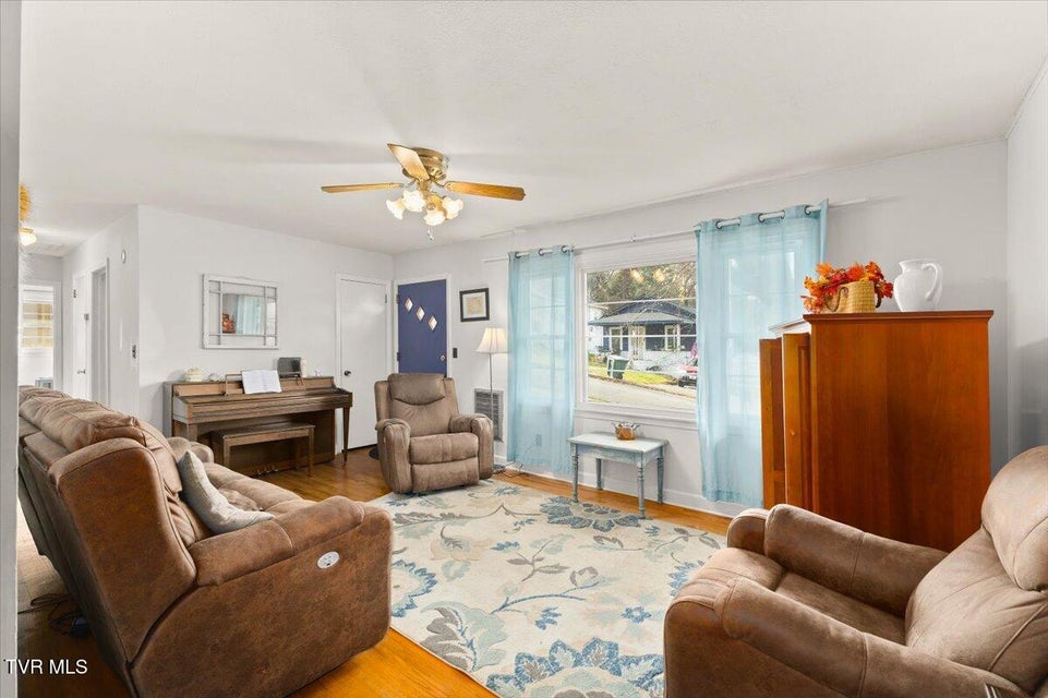 Photo #4: 614 Roan Street