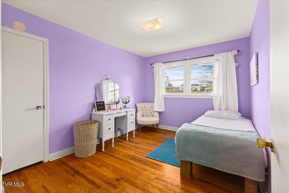 Photo #9: 614 Roan Street