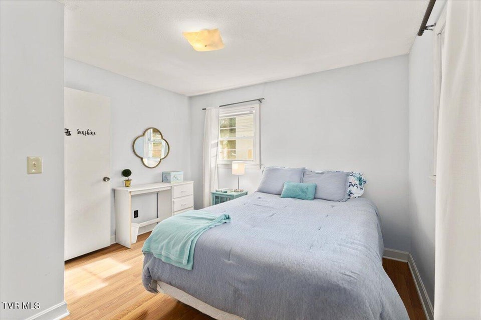 Photo #12: 614 Roan Street