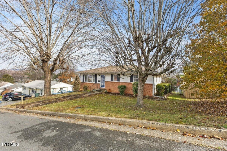 Photo #28: 614 Roan Street