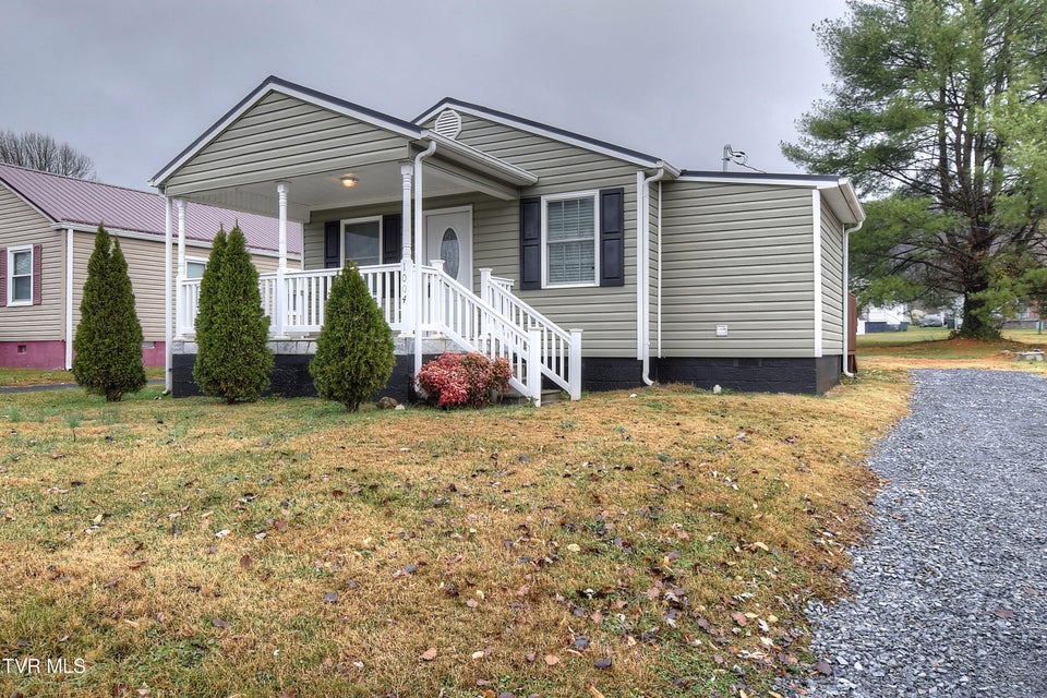 Photo #3: 1004 Dejarnette Street