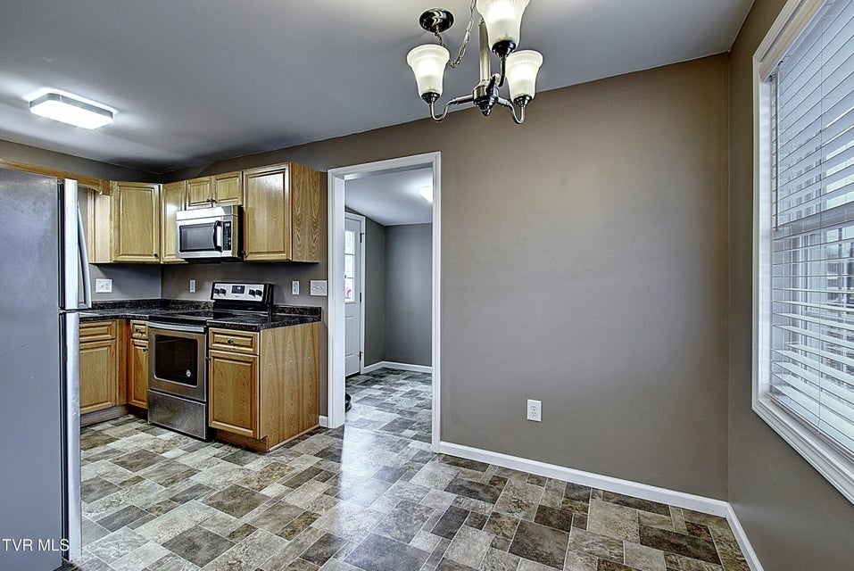 Photo #12: 1004 Dejarnette Street