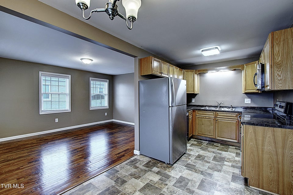 Photo #13: 1004 Dejarnette Street