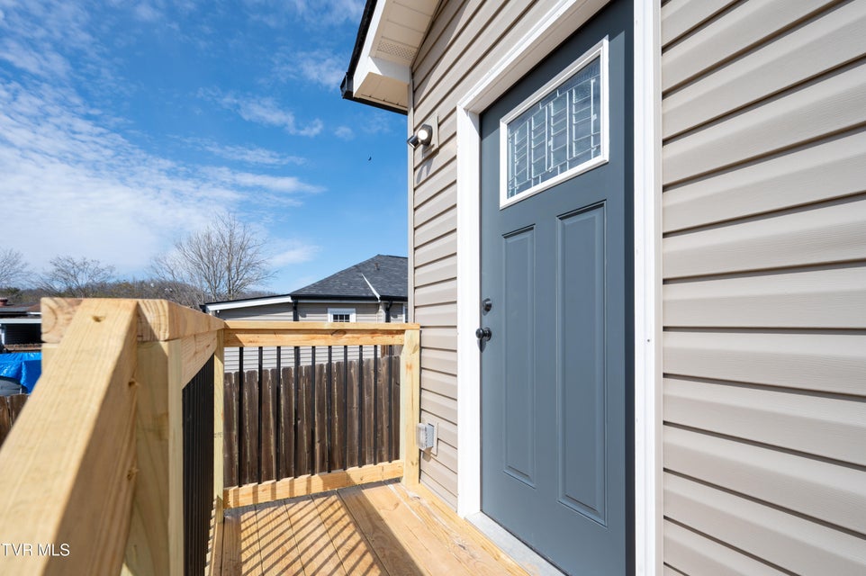 Photo #19: 504 Cedar Street