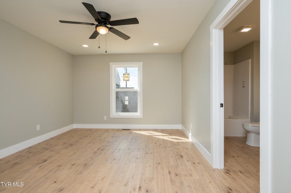 Photo #12: 504 Cedar Street