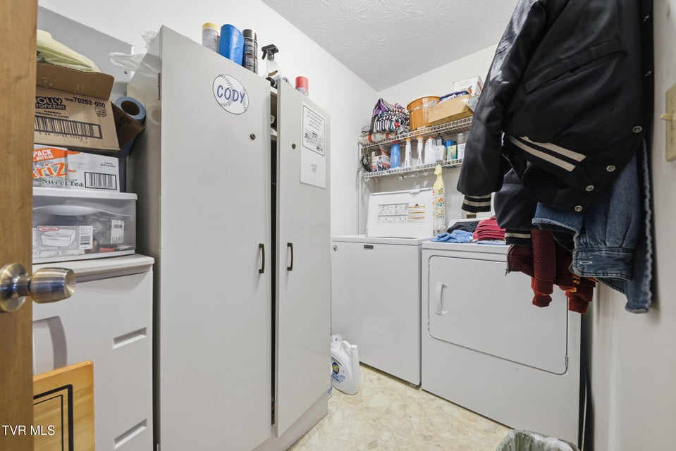 Photo #27: 3859 Newport Highway