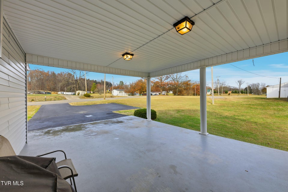 Photo #34: 3859 Newport Highway