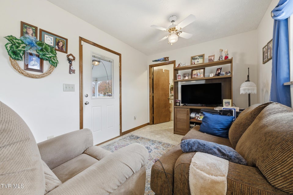 Photo #26: 3859 Newport Highway