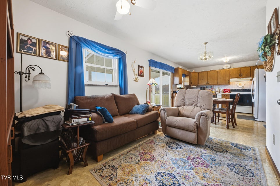 Photo #25: 3859 Newport Highway