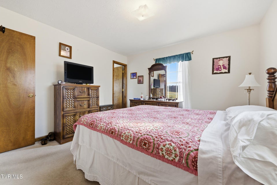 Photo #15: 3859 Newport Highway