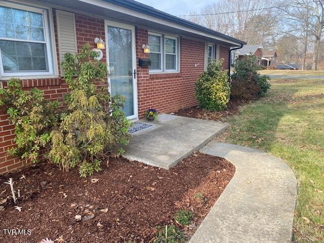 Photo #4: 2107 Valley Lane Lane