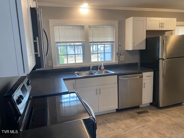 Photo #27: 2107 Valley Lane Lane