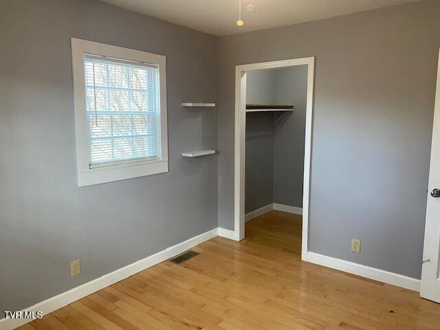 Photo #39: 2107 Valley Lane Lane