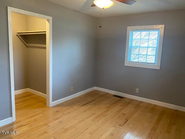 Photo #43: 2107 Valley Lane Lane