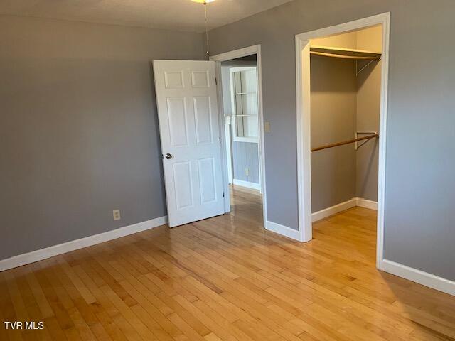 Photo #44: 2107 Valley Lane Lane