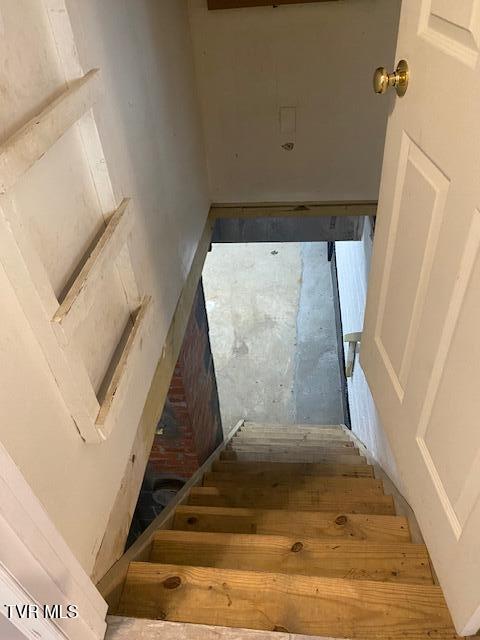 Photo #32: 2107 Valley Lane Lane