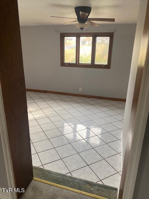 Photo #10: 2107 Valley Lane Lane