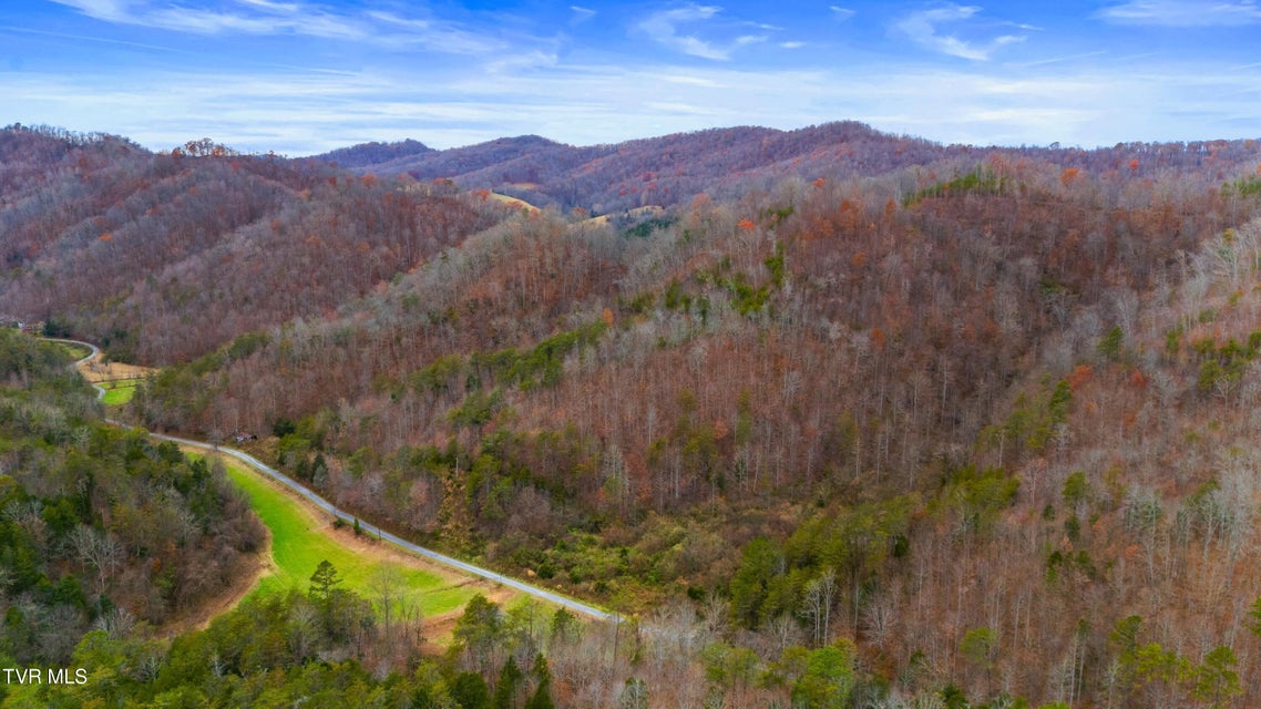 Photo #8: 661 E Pumpkin Valley Rd 