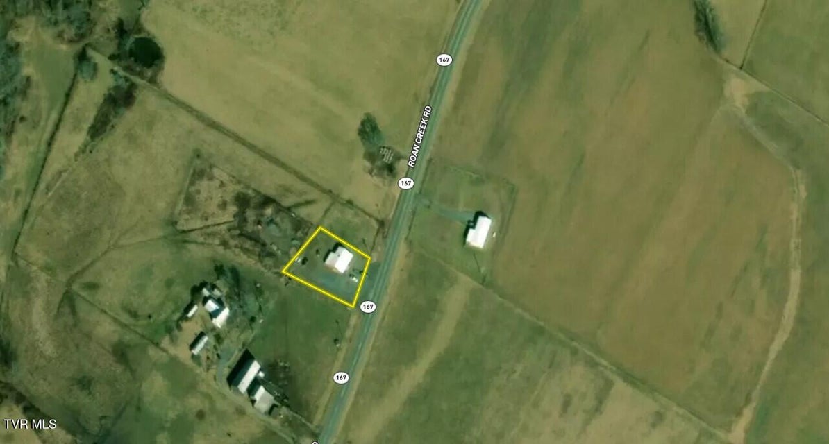 Photo #39: 4020 Roan Creek Road