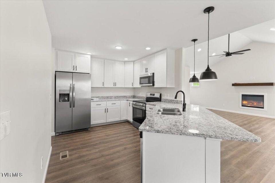 Photo #12: 218 Old Siam Road