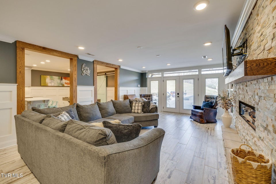 Photo #48: 367 Isley Drive