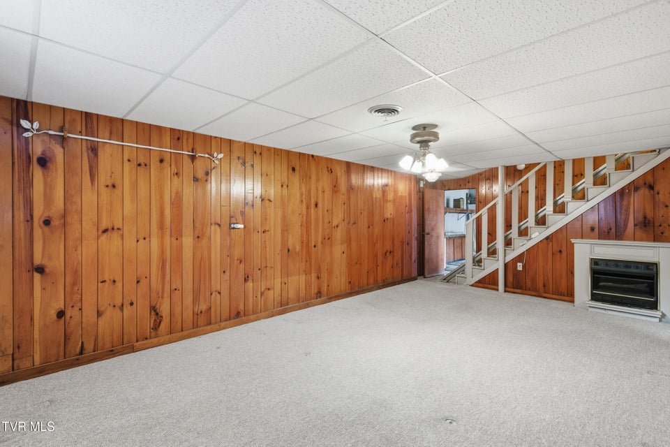 Photo #16: 328 Lincoln Avenue