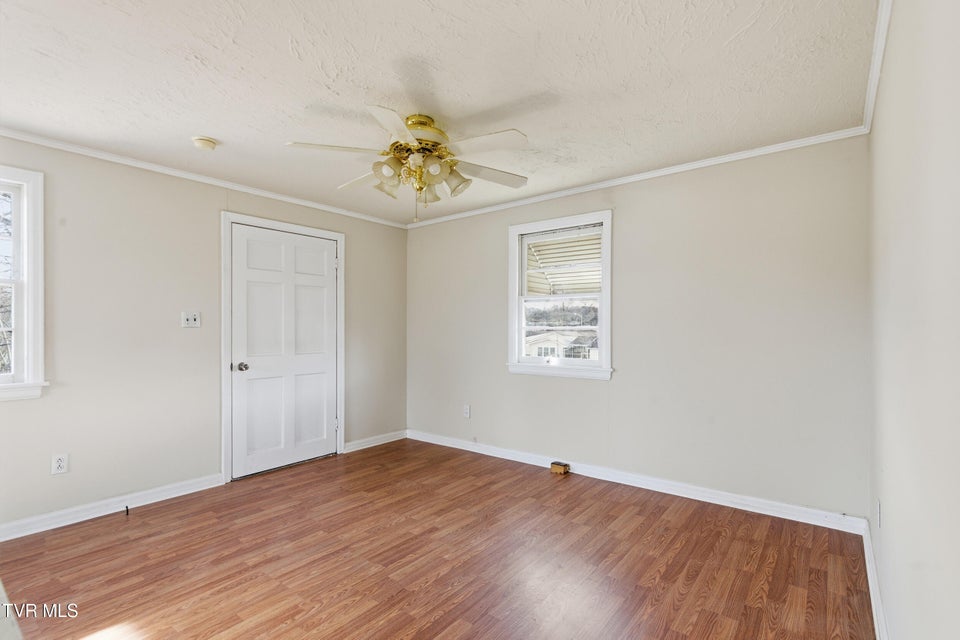 Photo #24: 328 Lincoln Avenue