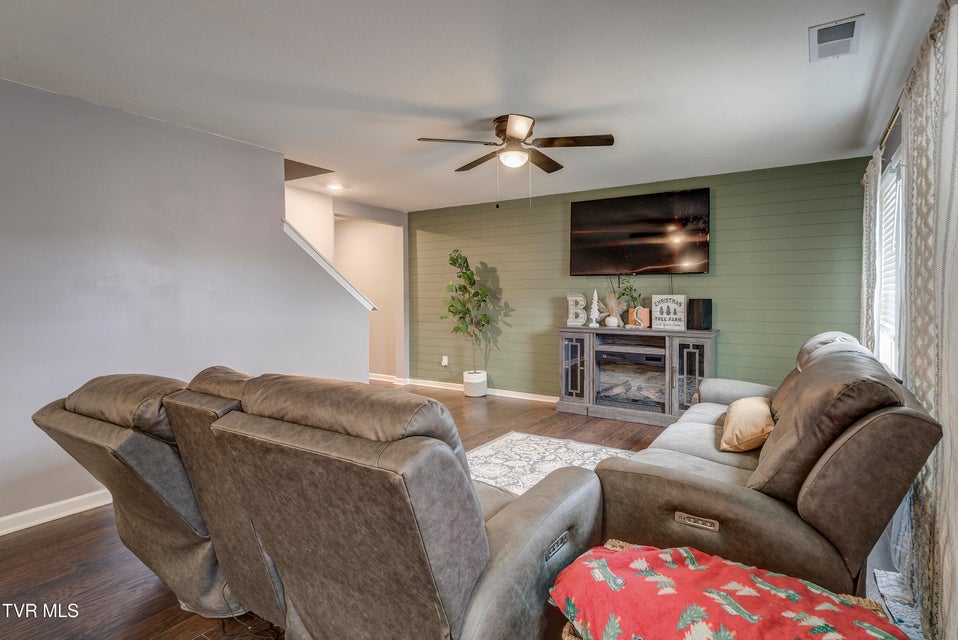 Photo #5: 567 Cox Hollow Road