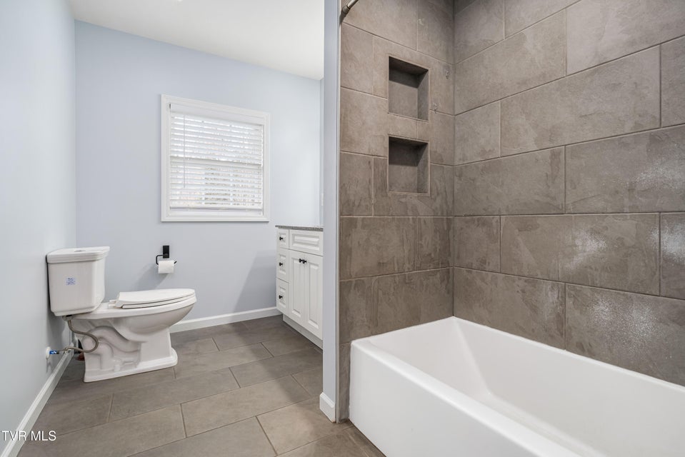 Photo #36: 1000 Althea Street