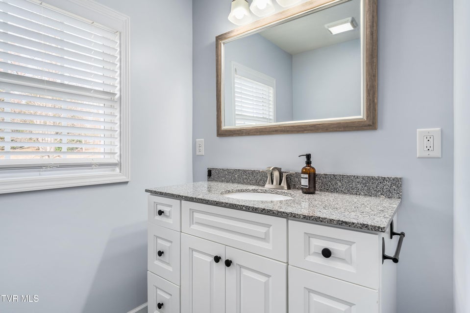 Photo #37: 1000 Althea Street