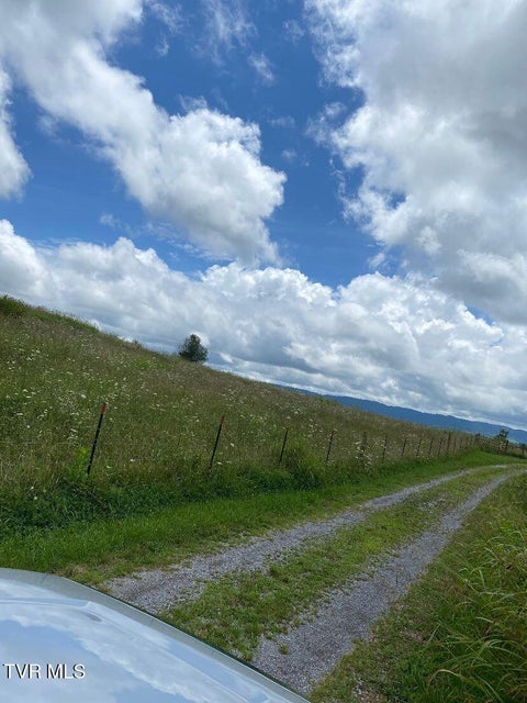 Photo #10: 00 Gillis Trail