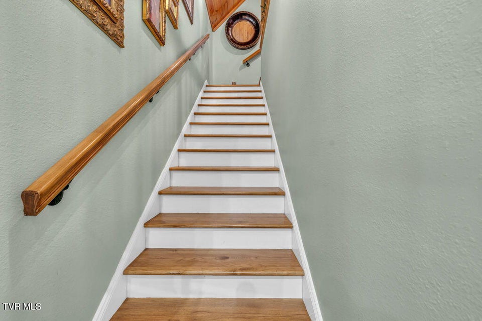 Photo #34: 625 Heaton Creek Road