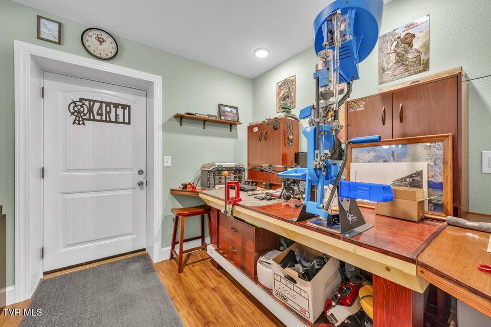 Photo #43: 625 Heaton Creek Road